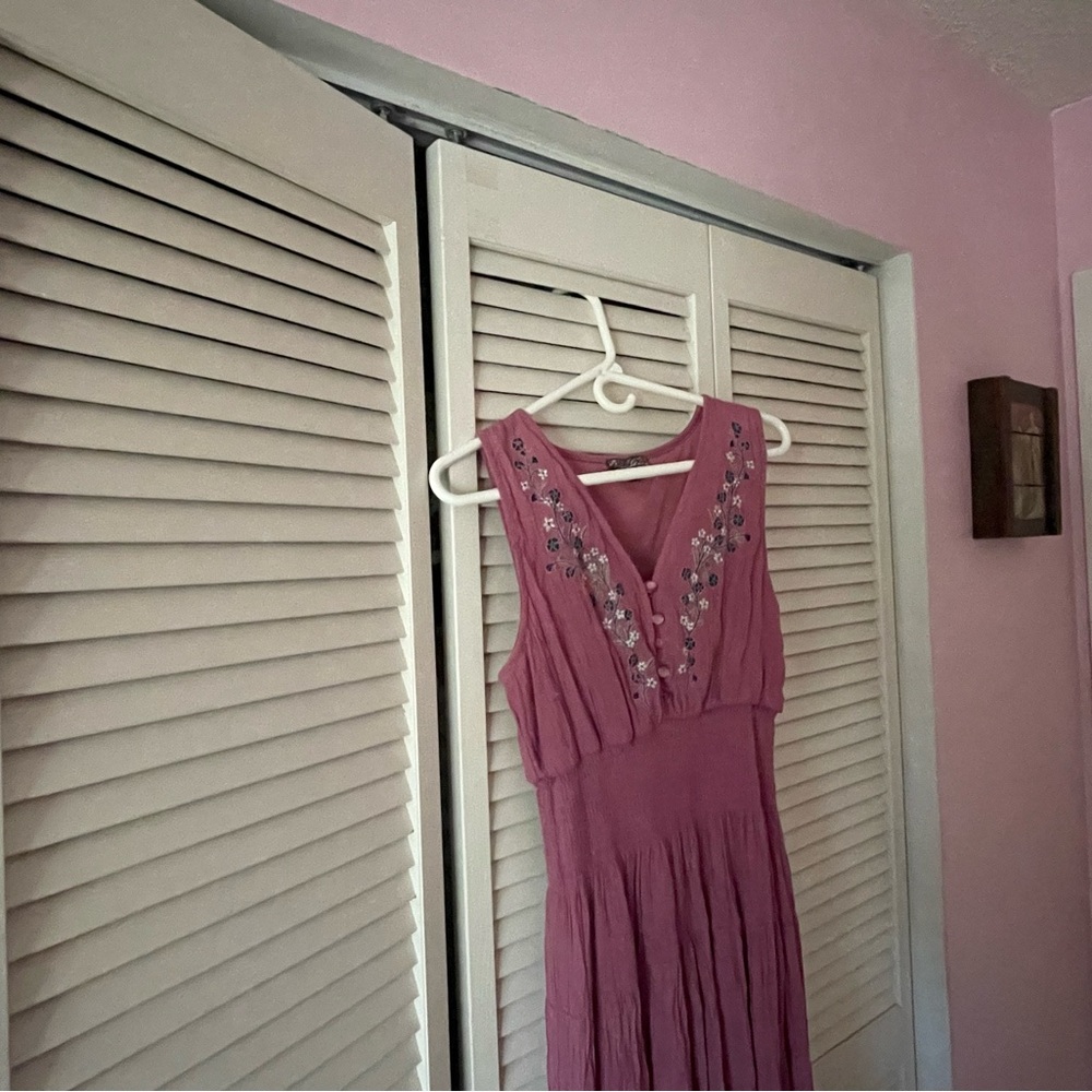 Pink Sleeveless V-Neck Maxi Sundress